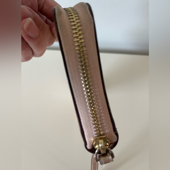 KATE SPADE NEW YORK Rose Gold Metallic Sparkly Zippy Wallet - Picture 7 of 11